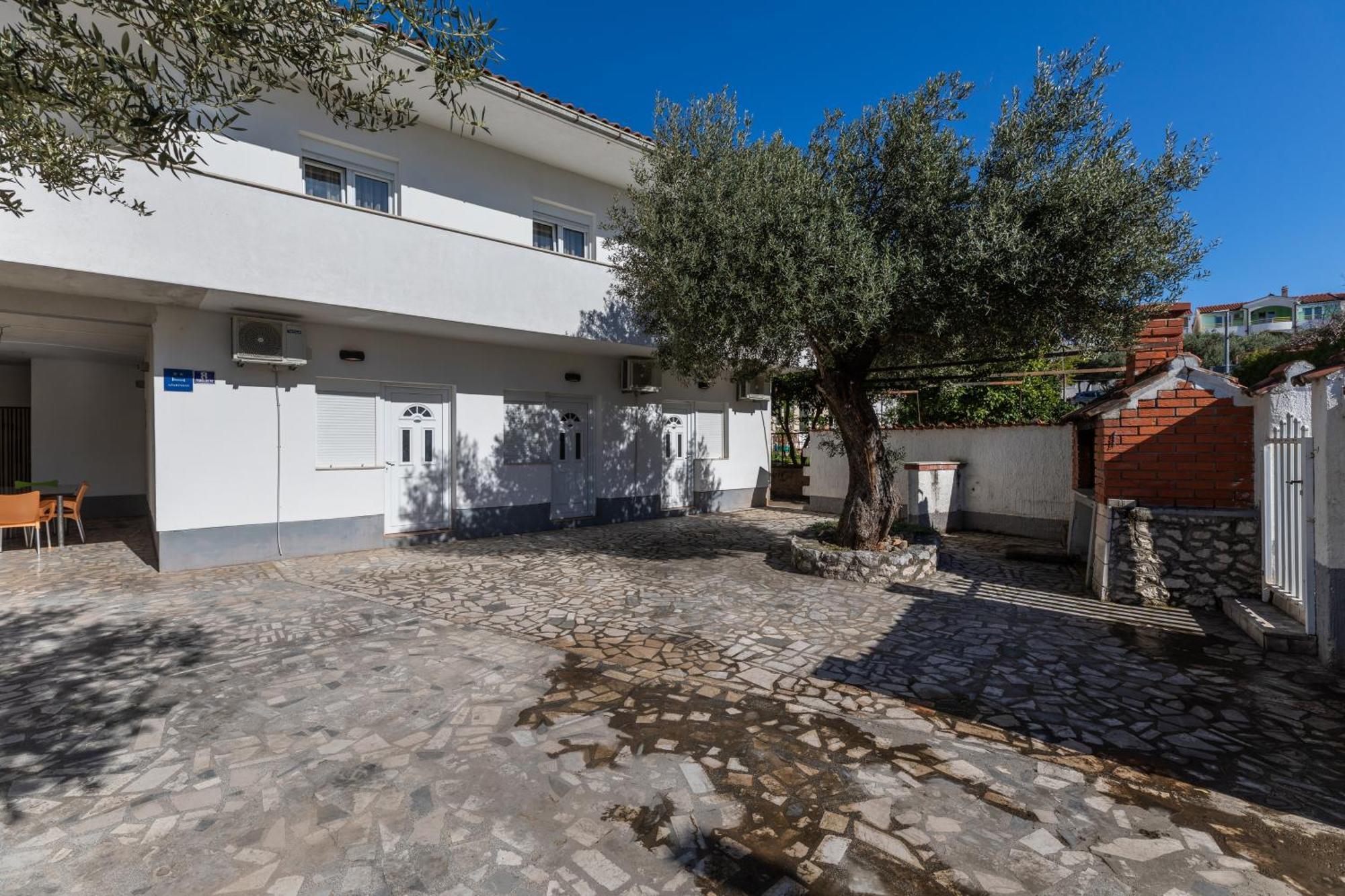 Apartment Podaca 6050A Buitenkant foto